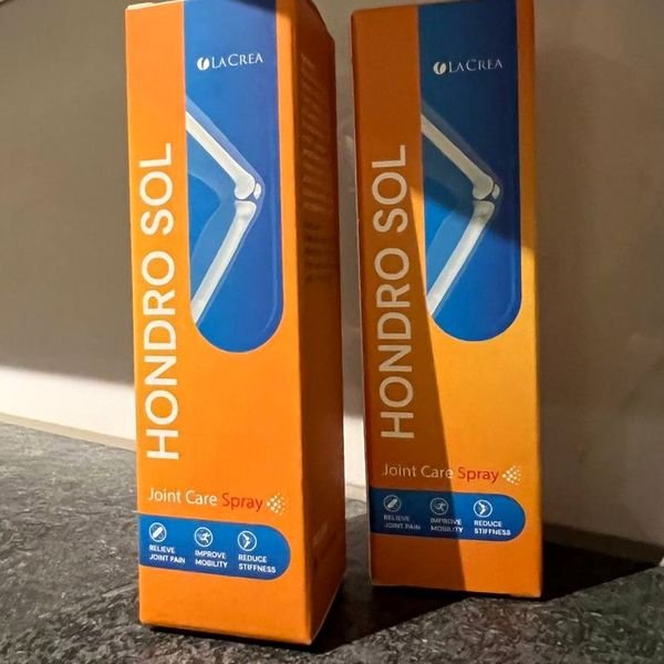 Scatole arancioni di Hondro Sol Joint Care Spray